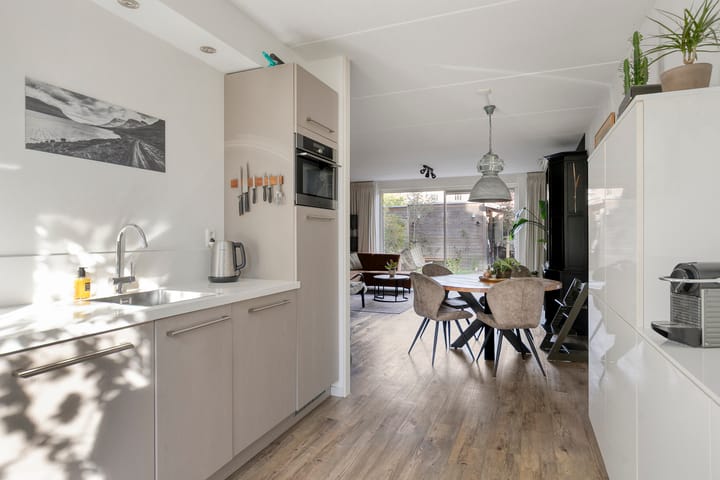 Tussenwoning te koop: Hasselterdijk 34A, Zwolle