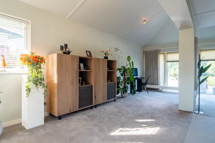 Vrijstaande woning te koop: Maaslaan 17, Kropswolde