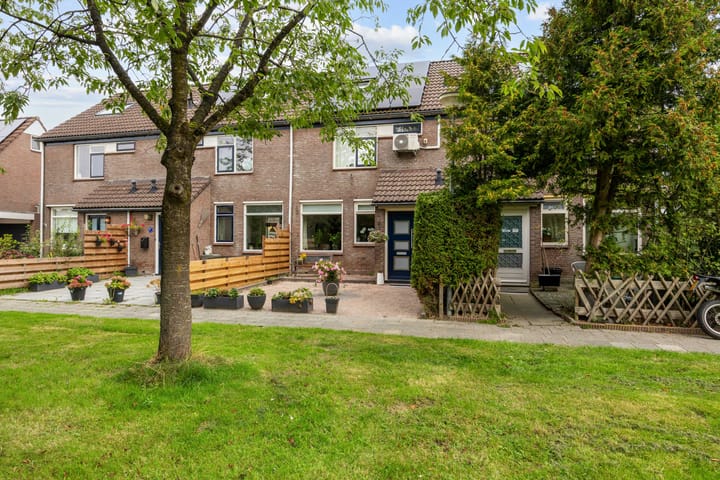Tussenwoning te koop: Kerspel 68, Winsum (Gr)
