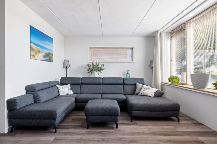 Twee-onder-één-kap te koop: Oosterom 34, Sneek