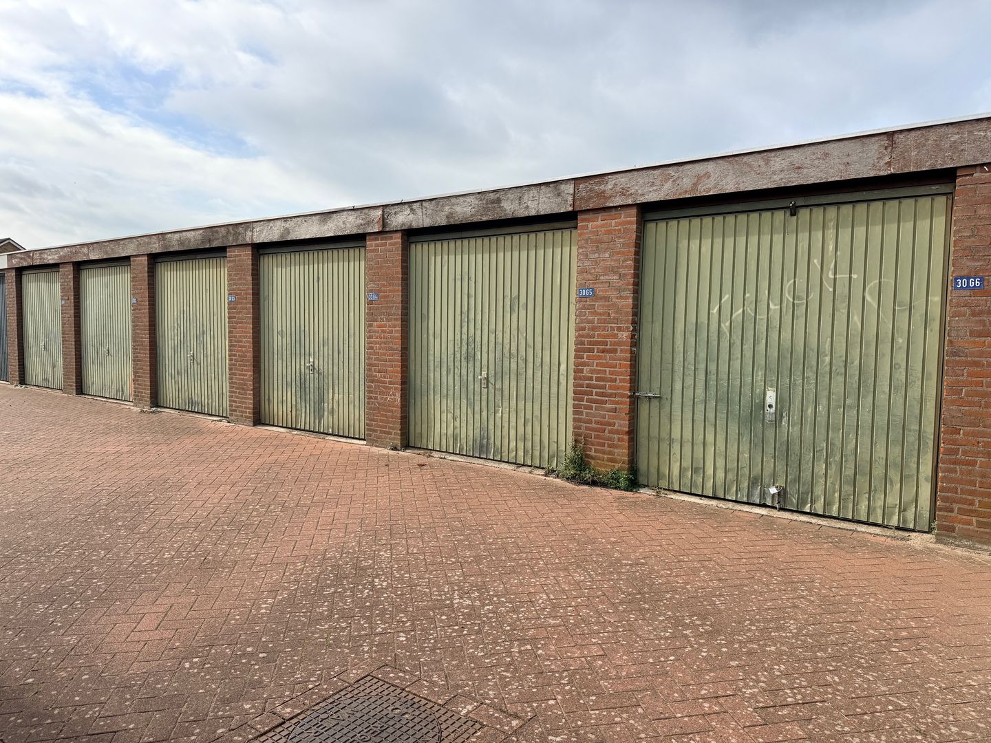 Bekijk foto 2 van Van Langerakstraat