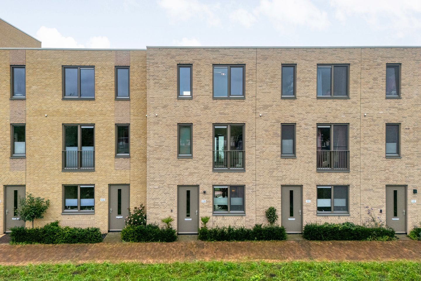 Photo 1 of Engelradinkstraat 108