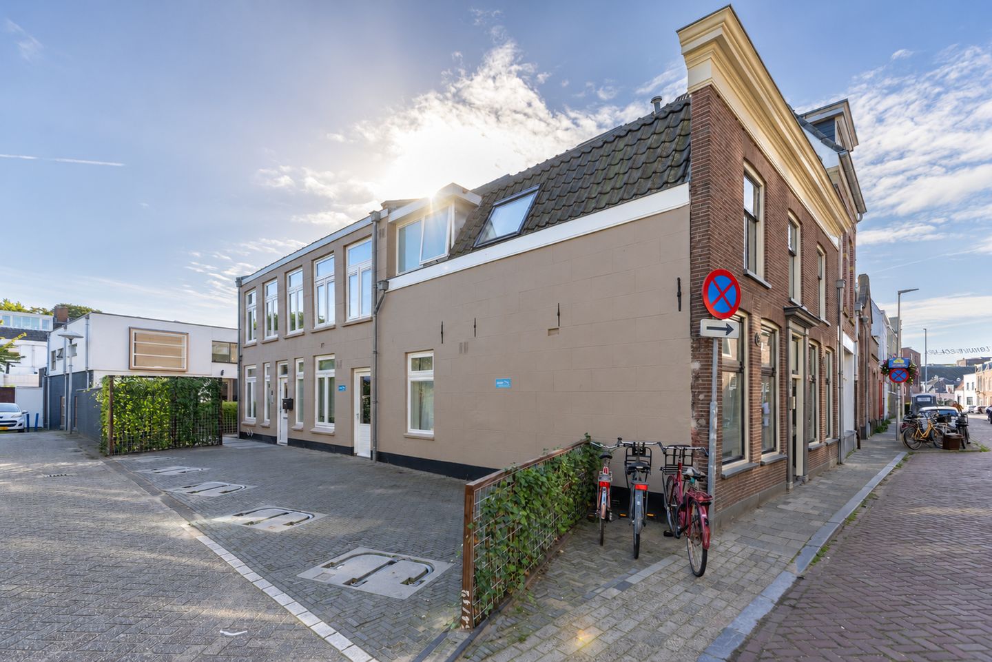 Bekijk foto 2 van Lauwerecht 67