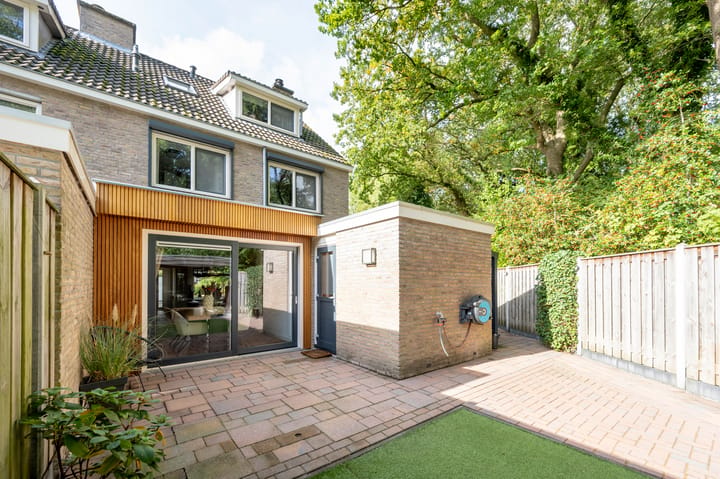 Hoekwoning te koop: Appelvink 22, Emmen