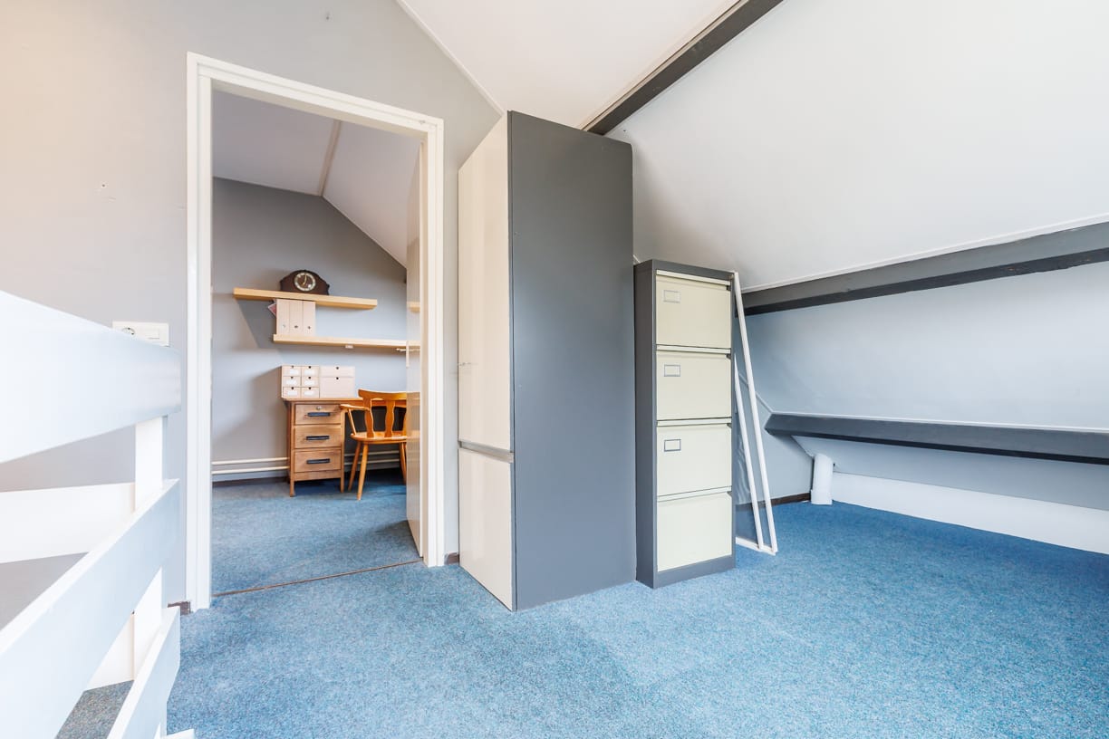 Photo 29 of Almelosestraat 50-E