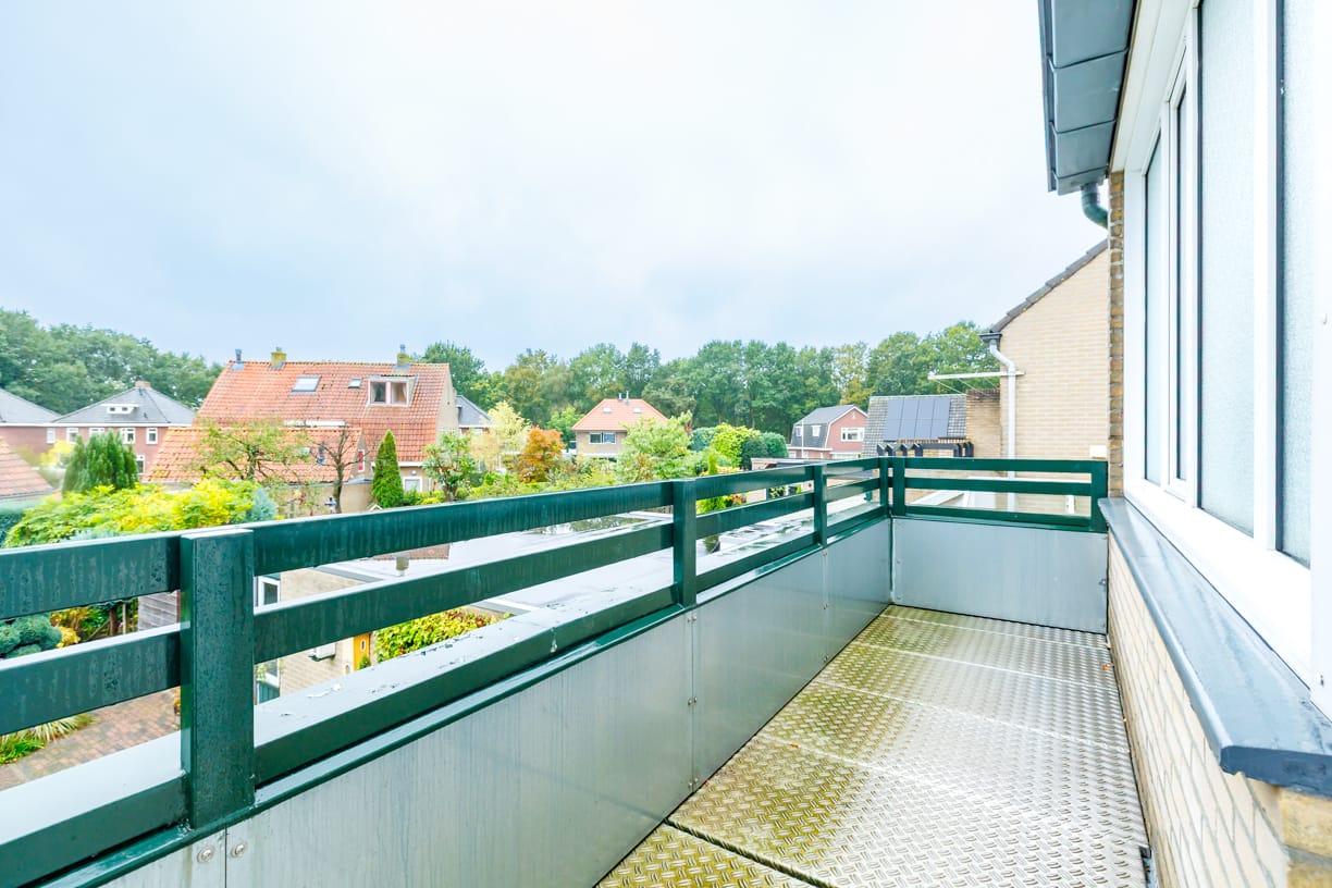 Photo 21 of Almelosestraat 50-E