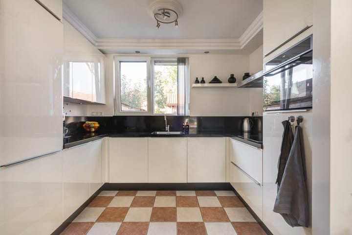 Tussenwoning te koop: Heerlerschans 36, Nieuwegein