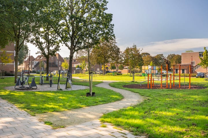 Tussenwoning te koop: Heerlerschans 36, Nieuwegein