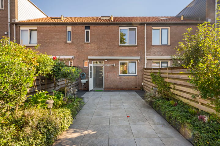 Tussenwoning te koop: Heerlerschans 36, Nieuwegein