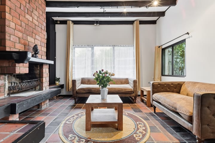 Twee-onder-één-kap te koop: IJsselstraat 93, Velp (Ge)
