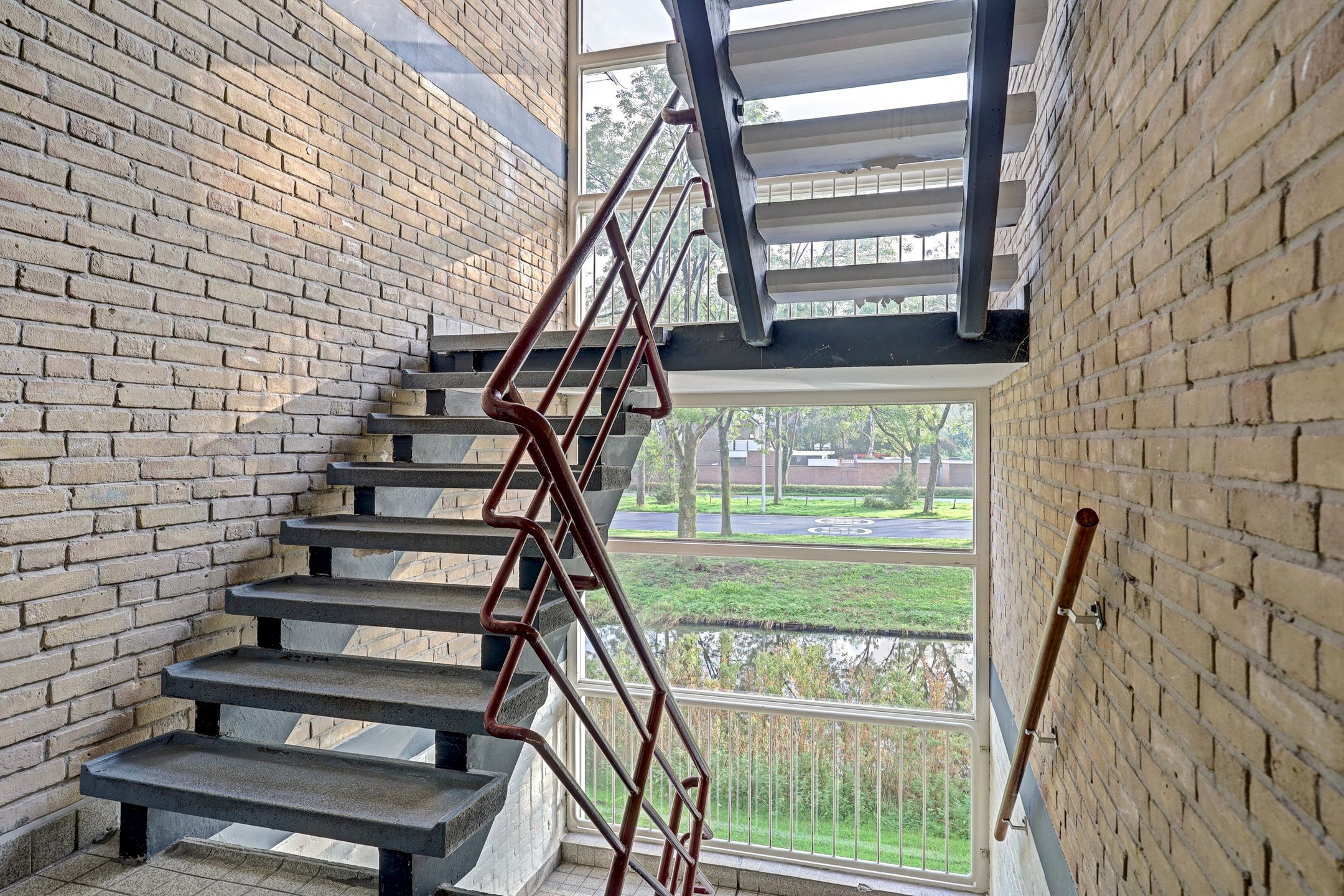 Photo 15 of Bachstraat 538