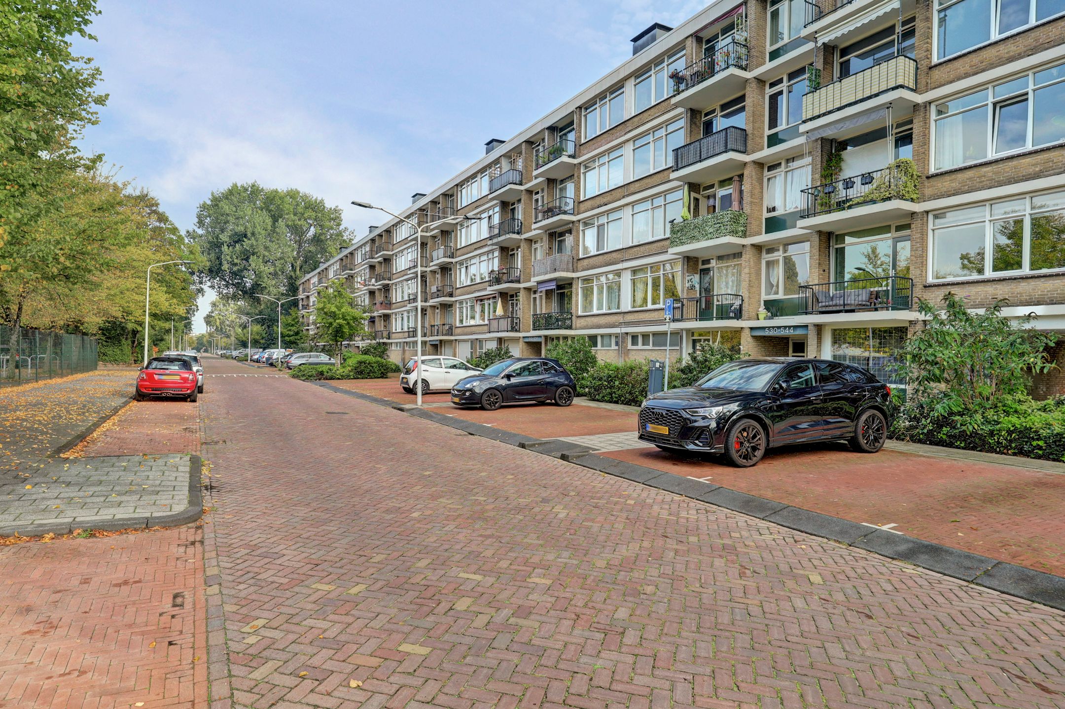 Photo 12 of Bachstraat 538