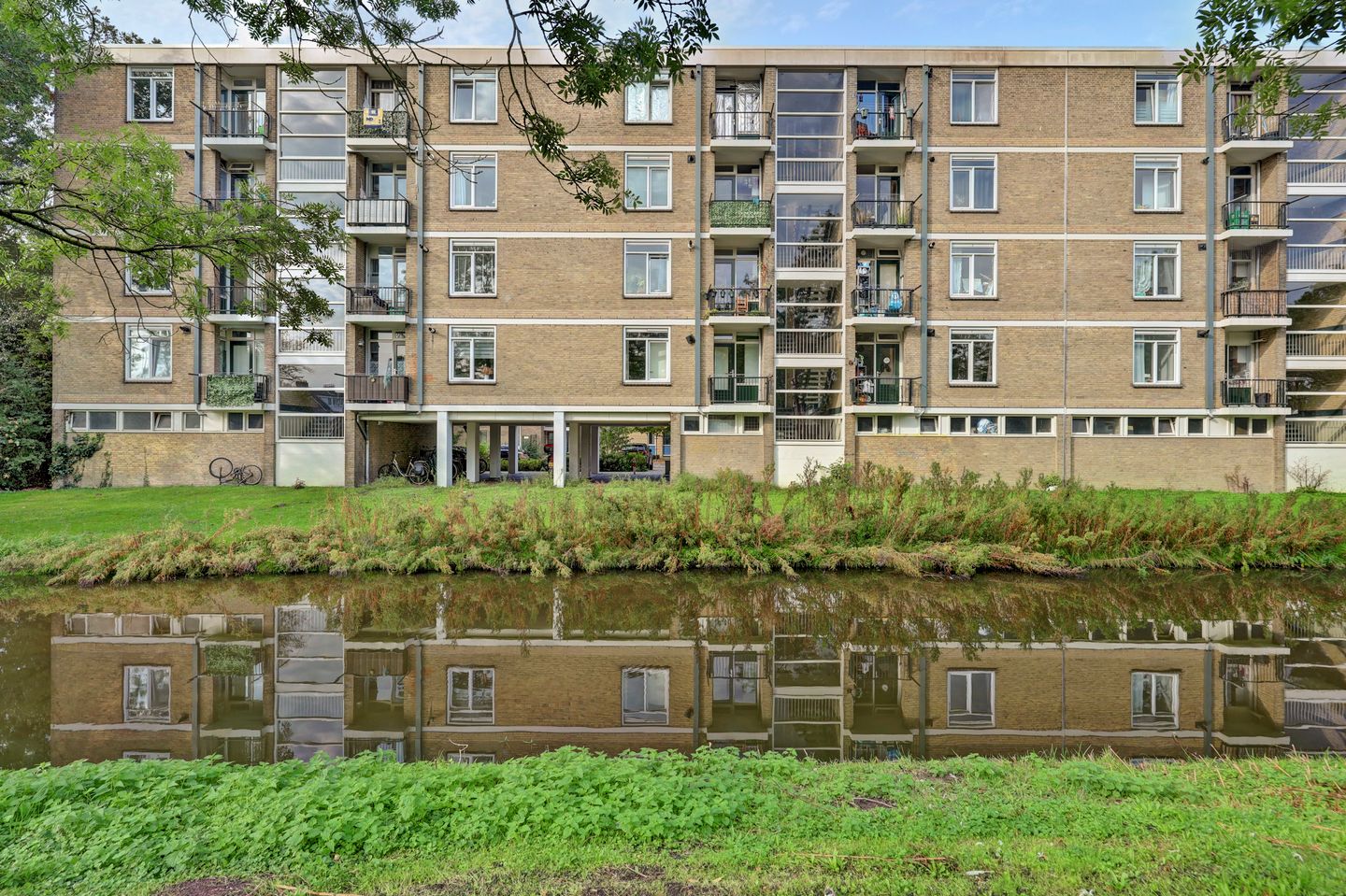 Photo 44 of Bachstraat 538