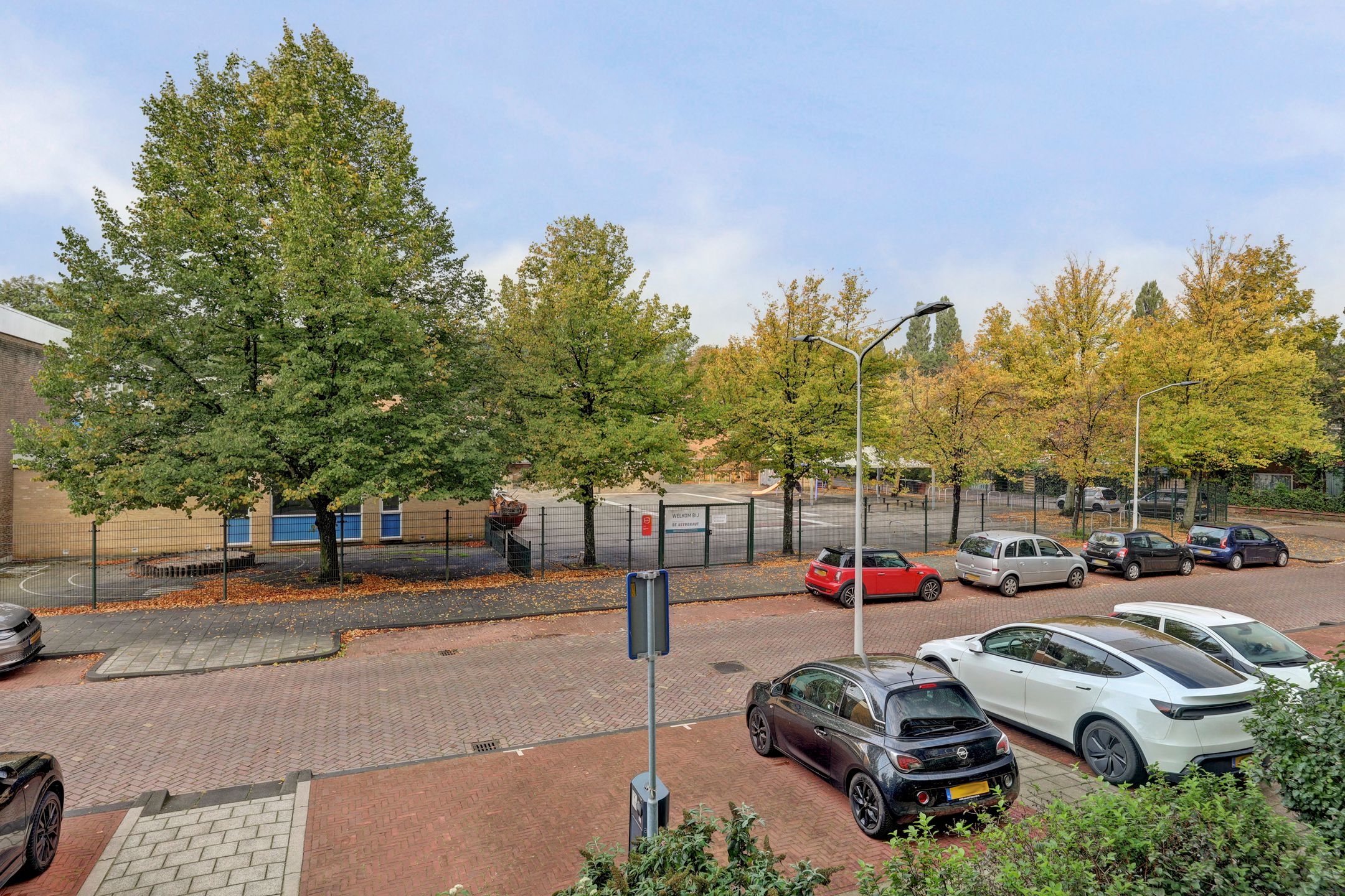 Photo 42 of Bachstraat 538