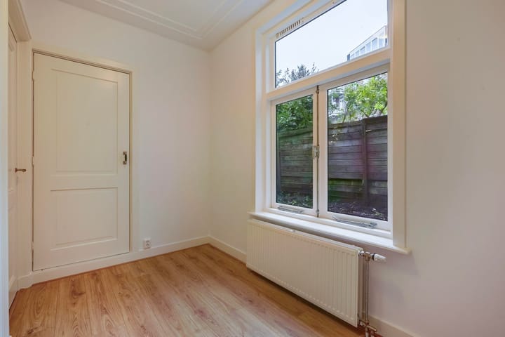 Appartement te huur: Waldeck Pyrmontkade 933, 'S-Gravenhage