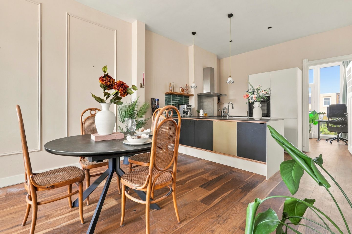 Photo 10 of Wouwermanstraat 6-3