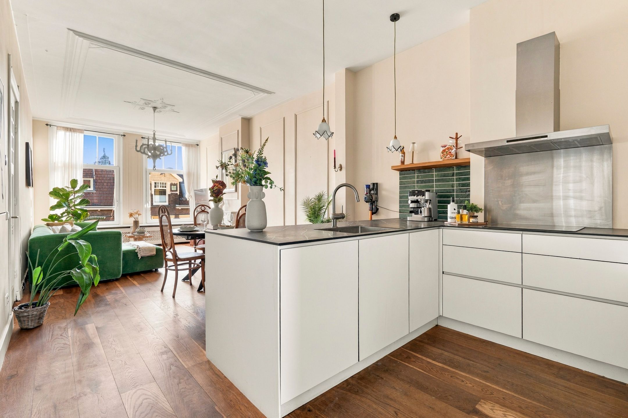 Photo 12 of Wouwermanstraat 6-3