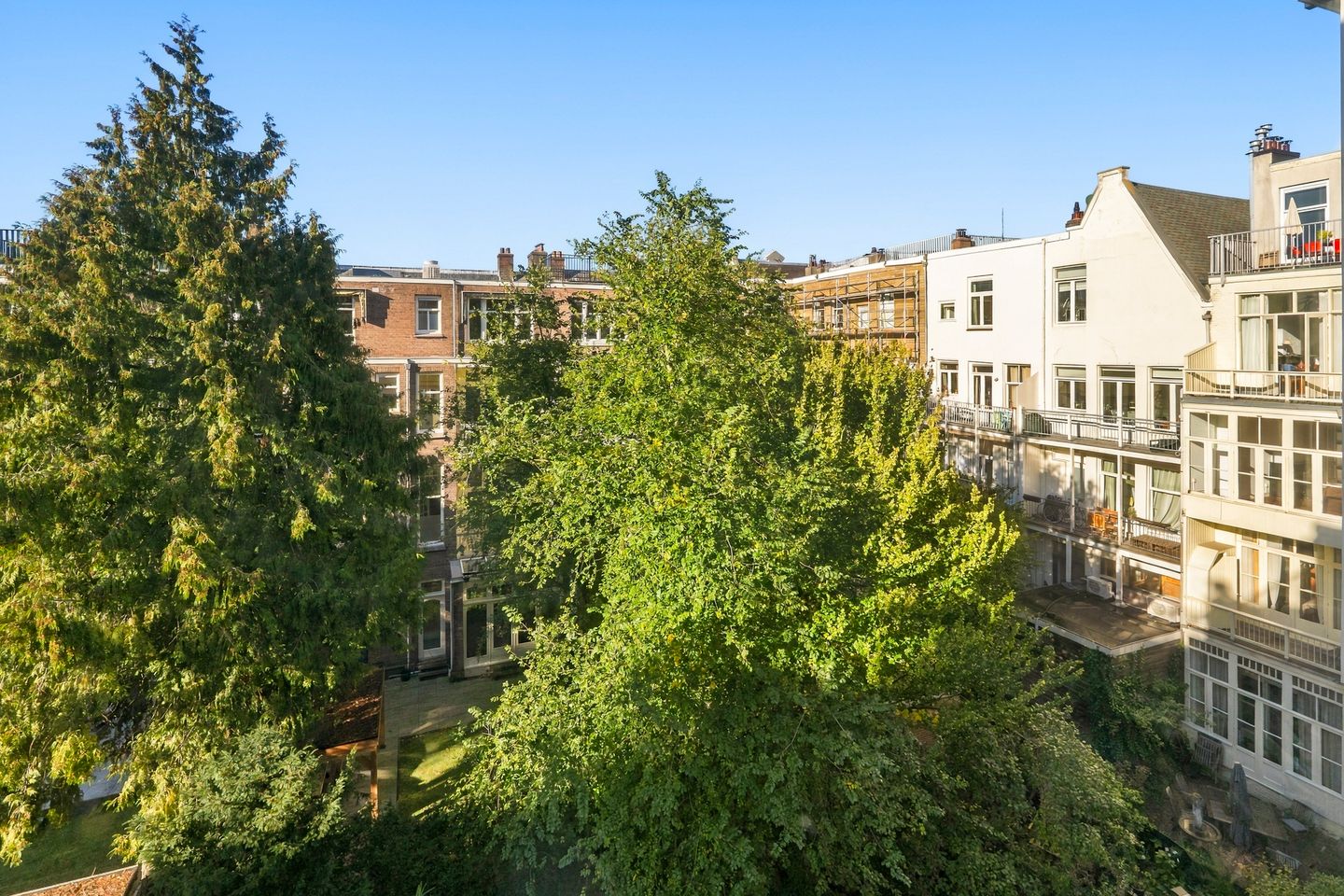 Photo 19 of Wouwermanstraat 6-3