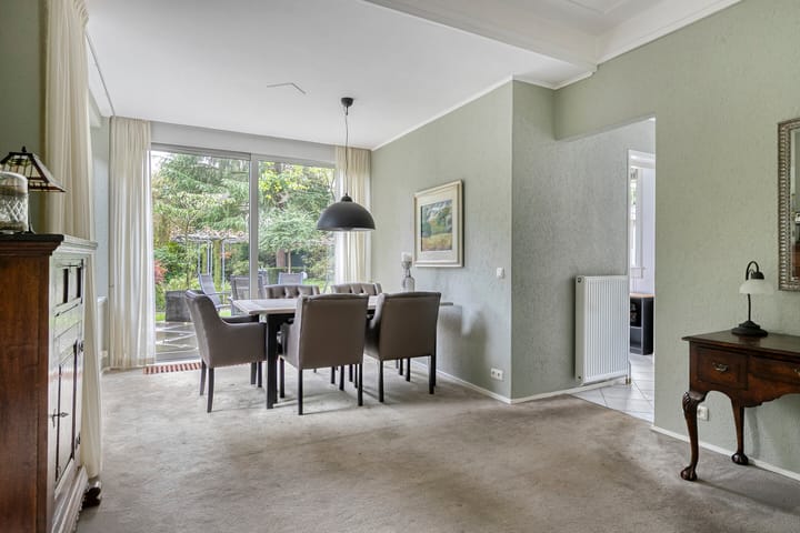 Vrijstaande woning te koop: Van Aelstlaan 24, Apeldoorn