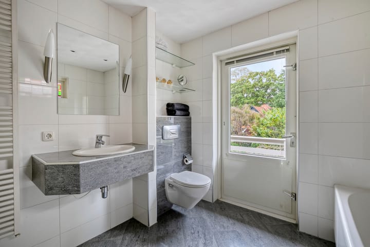 Vrijstaande woning te koop: Van Aelstlaan 24, Apeldoorn