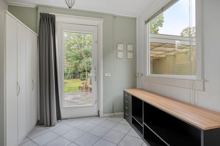 Vrijstaande woning te koop: Van Aelstlaan 24, Apeldoorn