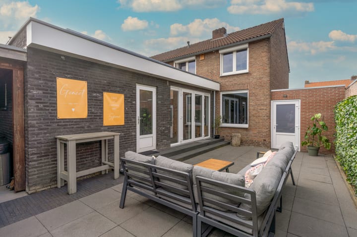 Tussenwoning te koop: Luciastraat 38, Beek (Li)