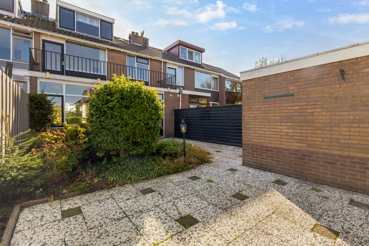 Tussenwoning te koop: Floris Versterstraat 10, Woerden