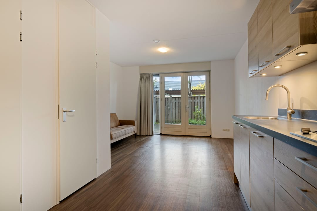 Photo 8 of Carmelietenstraat-oost 2-D