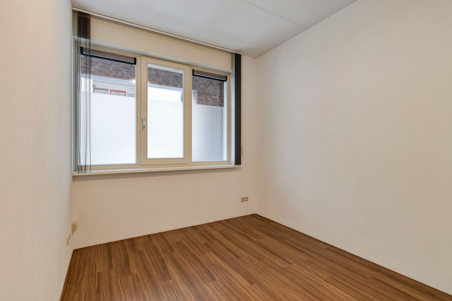 Photo 10 of Carmelietenstraat-oost 2-D