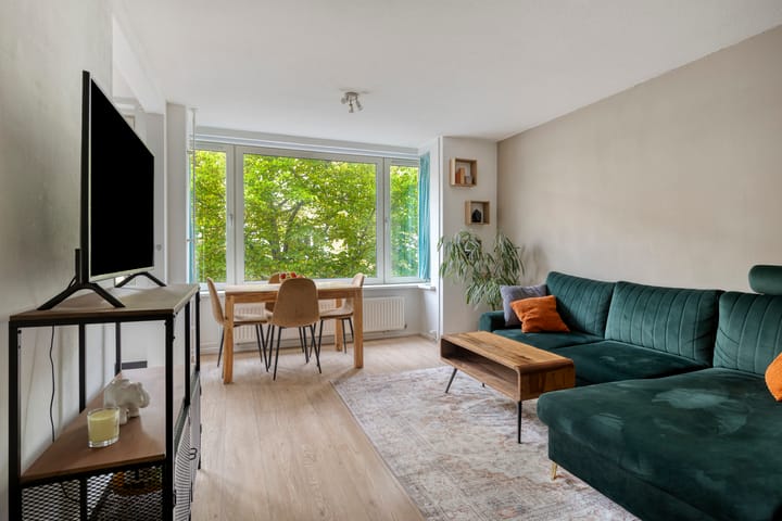 Photo 4 of Esmoreitstraat 27-2