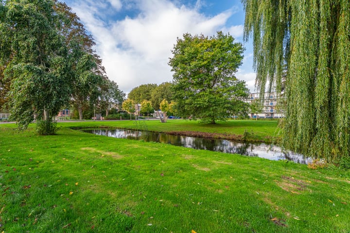 Hoekwoning te koop: Divonalaan 33, Hillegom