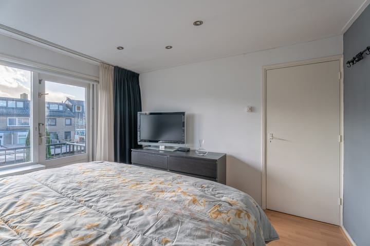 Hoekwoning te koop: Divonalaan 33, Hillegom