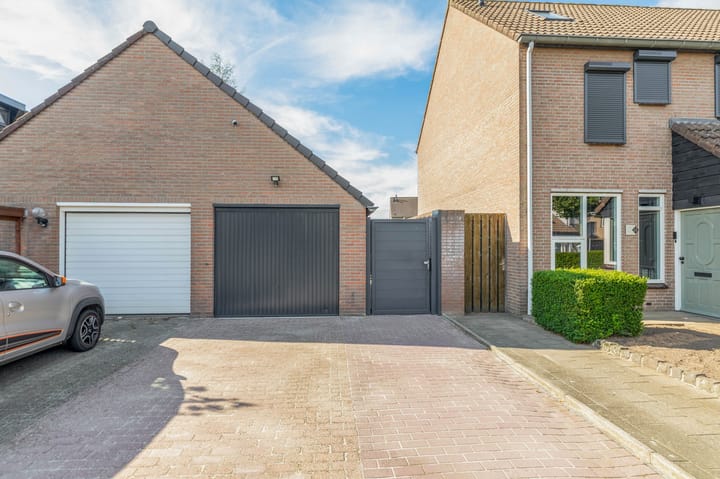 Tussenwoning te koop: Fitissingel 61, Deurne