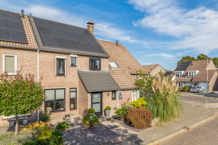 Tussenwoning te koop: Fitissingel 61, Deurne