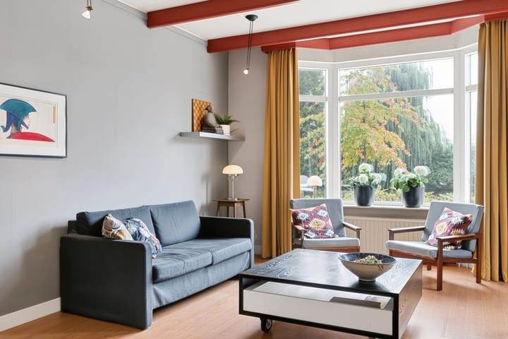 Vrijstaande woning te koop: Raadhuisweg 17, Reeuwijk