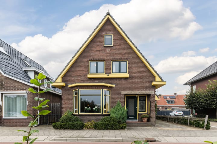 Vrijstaande woning te koop: Raadhuisweg 17, Reeuwijk