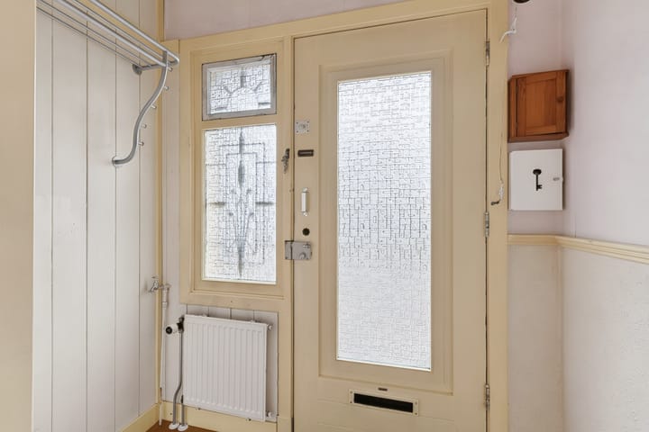 Vrijstaande woning te koop: Raadhuisweg 17, Reeuwijk