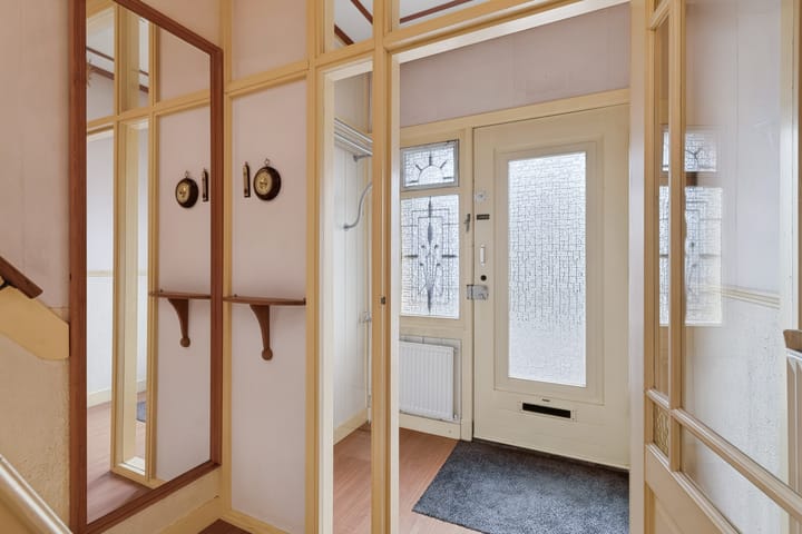 Vrijstaande woning te koop: Raadhuisweg 17, Reeuwijk