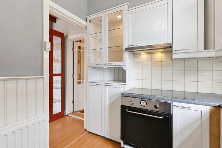 Vrijstaande woning te koop: Raadhuisweg 17, Reeuwijk