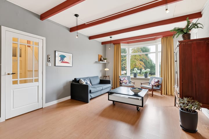 Vrijstaande woning te koop: Raadhuisweg 17, Reeuwijk
