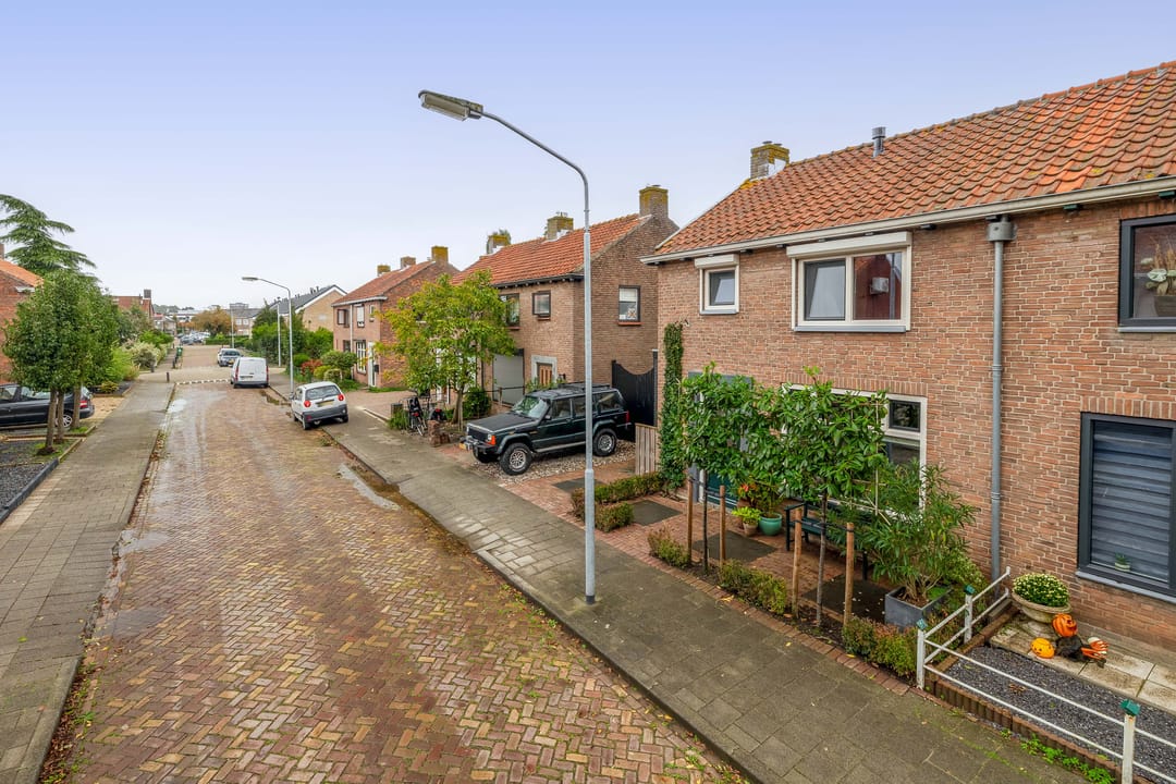 Photo 28 of van der Markstraat 2