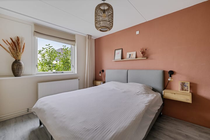 Hoekwoning te koop: Van der Vlugtstraat 1, Groningen