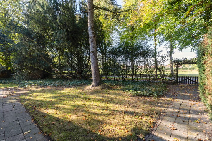 Twee-onder-één-kap te koop: Rading 51, Hilversum