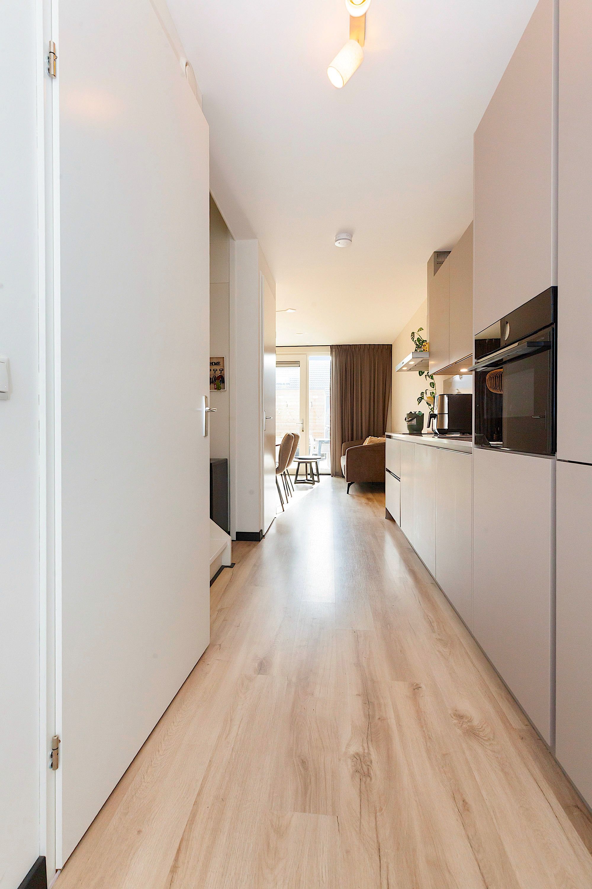 Photo 9 of C.P. Nonnerstraat 6