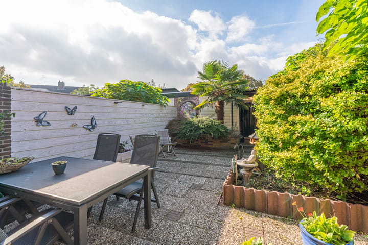Tussenwoning te koop: Vondelwende 18, Hillegom