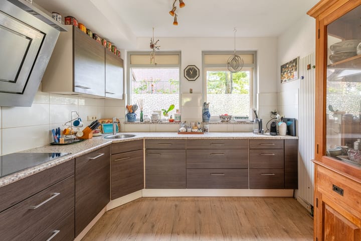 Tussenwoning te koop: Vondelwende 18, Hillegom