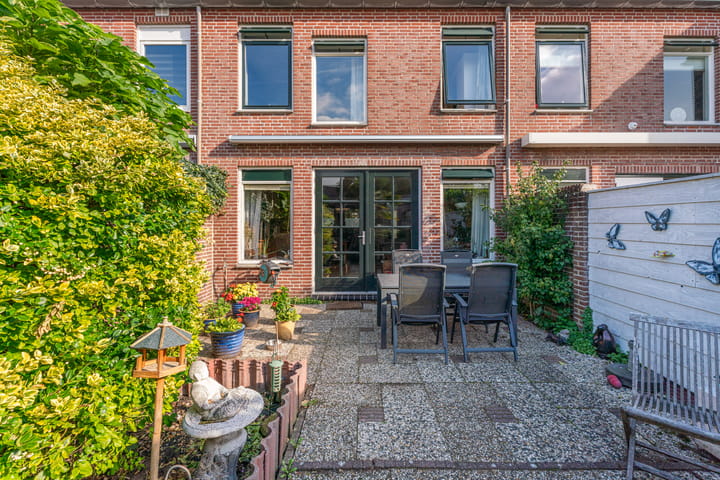 Tussenwoning te koop: Vondelwende 18, Hillegom