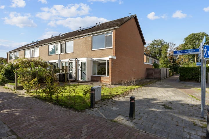Hoekwoning te koop: Dahliastraat 51, Winsum (Gr)