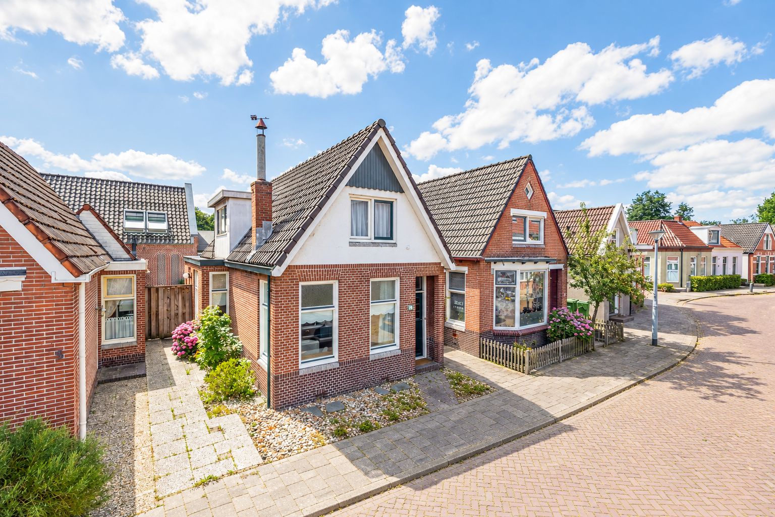 Mr. A.J. de Sitterstraat 3 