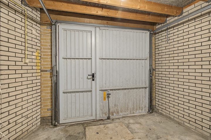 Tussenwoning te koop: Peggy Ashcroftstraat 48, Almere